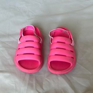 Kids’ Pink UGG Sport Yeah EVA sandal
